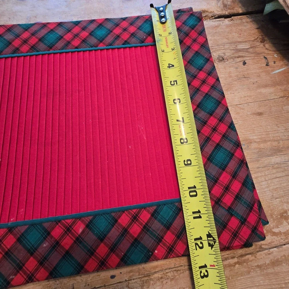 Vintage Holiday Placemats Set of 4 Red Green Plaid Tartan Christmas Traditional